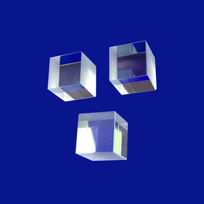 Van de Splitsersznse CaF2 van de polarisatiestraal het Prisma van de de Hoekkubus